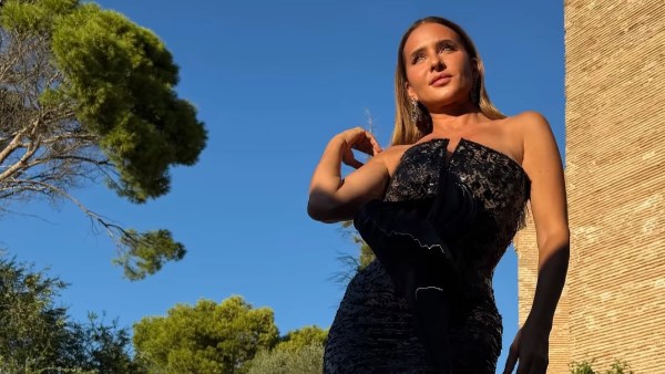 بفستان أنيق.. نيللي كريم تتألق عبر إنستجرام