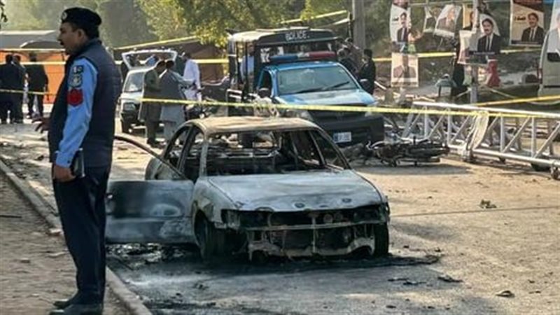 مقتل وإصابة 57 شخصا في انفجار مسجد للشرطة بباكستان