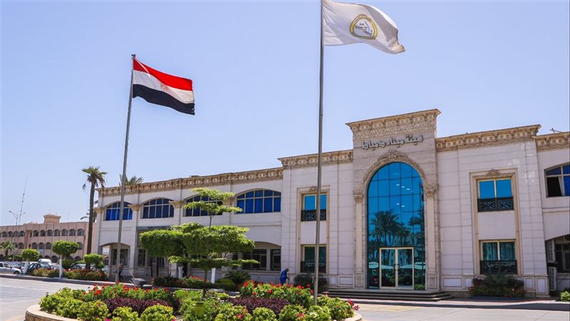 استقبال 17 سفينة وتداول 52 ألف طن بضائع، تفاصيل الحركة الملاحية بميناء دمياط