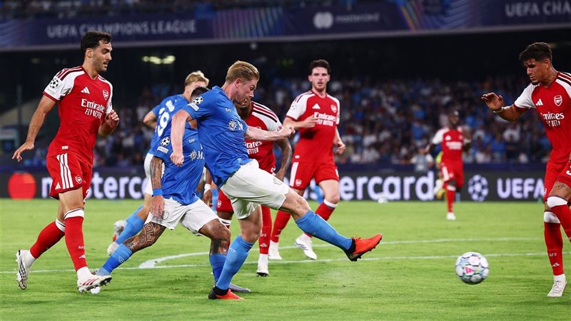 آرسنال يقتنص فوزا مثيرا من نابولي 0/1 في دوري أبطال أوروبا