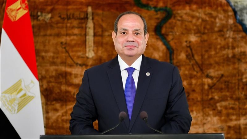 السيسي يطالب وعاظ الأوقاف والقساوسة بنشر الوعي لدى المواطنين حول خطورة هدم الدولة