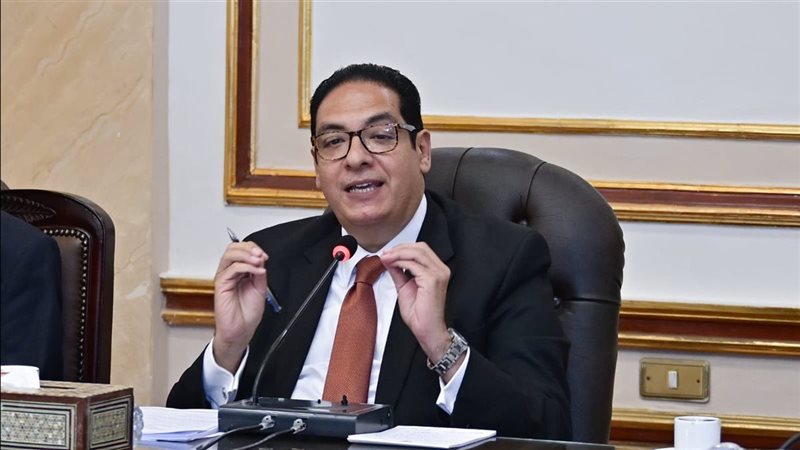 رئيس جامعة القاهرة: مئوية قصر العيني فرصة لربط إرث الماضي بتحديات المستقبل