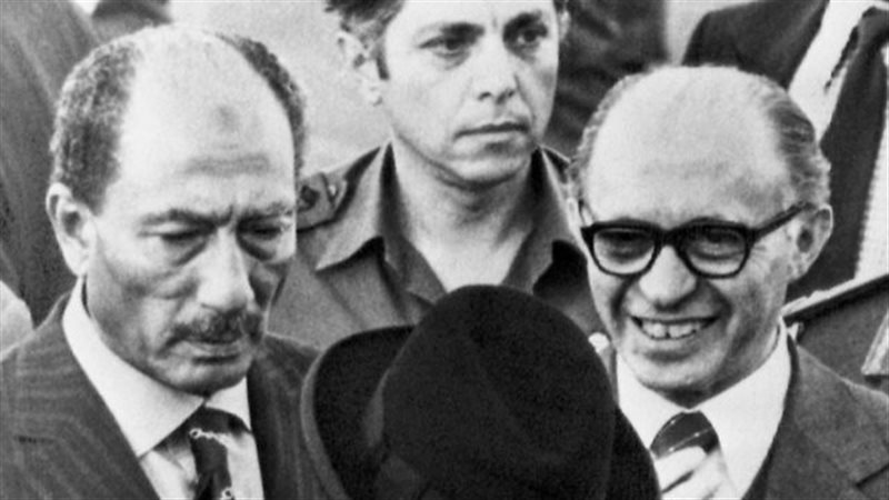 48 عاما على كامب ديفيد، قنبلة السادات التي انفجرت في وجه خصومه وأعادت سيناء