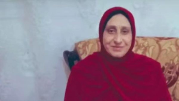 سيدة بالبحيرة تستغيث بعد تعرضها لحادث.. أسرتها تناشد نقلها لمستشفى متخصص