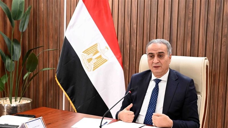 “بطاقات كفاءة طاقة مزورة”، ضبط 2231 لمبة وكشاف مجهولة المصدر بالقاهرة الجديدة