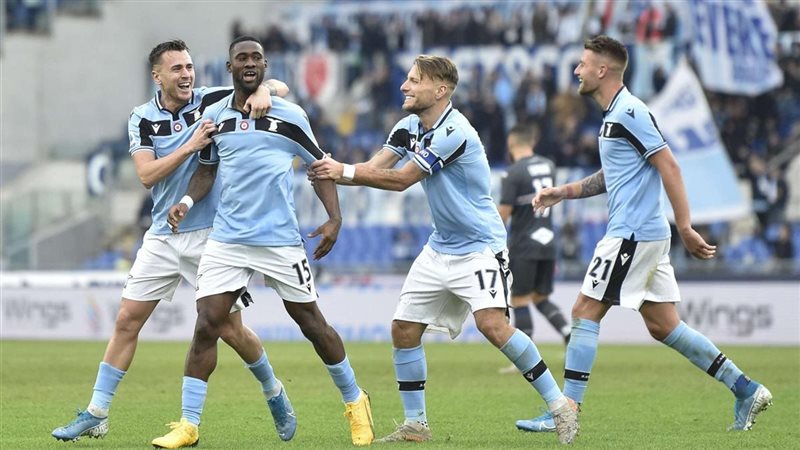 ميلان ولاتسيو يتعادلان 2/2 في قمة الدوري الإيطالي