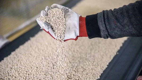 الفلاحين: موسم الأسمدة الصيفي مرّ دون أزمات.. وننتظر نجاح «الشتوي»