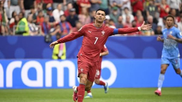 رونالدو على رأس قائمة البرتغال في أول ظهور لـ جيسوس.. القائمة كاملة