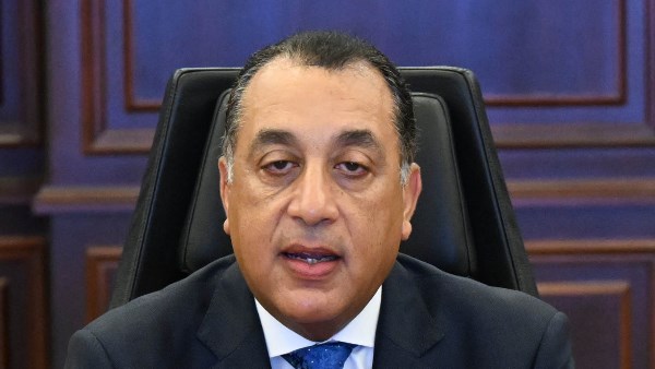 رئيس الوزراء يستعرض تقريرًا حول جهود وزارة البترول في دعم وتنمية صعيد مصر