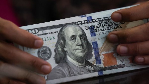 أسعار الدولار والعملات الأجنبية مقابل الجنيه اليوم الجمعة