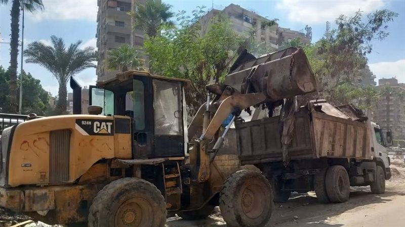 قرارات حاسمة من محافظ الجيزة لإنهاء الإشغالات ببولاق الدكرور، استبعاد مسؤولين وغلق مخالفات