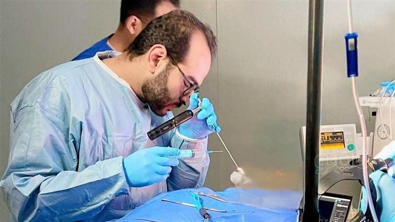 إنجاز طبي بمستشفى الضبعة، فريق طبي ينجح في إجراء جراحة دقيقة لرأب طبلة أذن