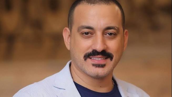 سقوط وإصابة دياب خلال تصوير مشهد بالموتوسيكل.. تفاصيل حالته