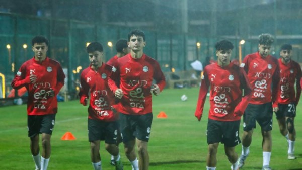 منتخب الشباب يواصل استعداداته لتصفيات شمال أفريقيا.. وشوقي غريب يجتمع باللاعبين