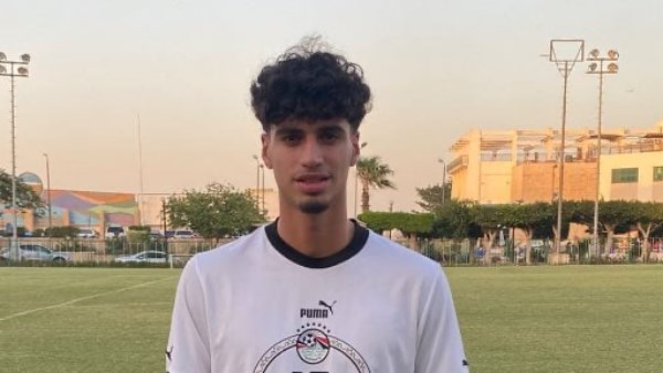 حسام حسن يراقب لاعب مصري محترف بالدوري الألماني