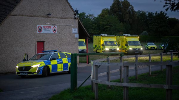 حادث كبير قرب قاعدة جوية أمريكية في بريطانيا وإخلاء سكان المنطقة