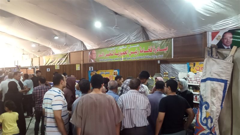 الحكومة: طرح 30 سلعة بأسعار مخفضة واستمرار المبادرة حتى شهر رمضان (فيديو)