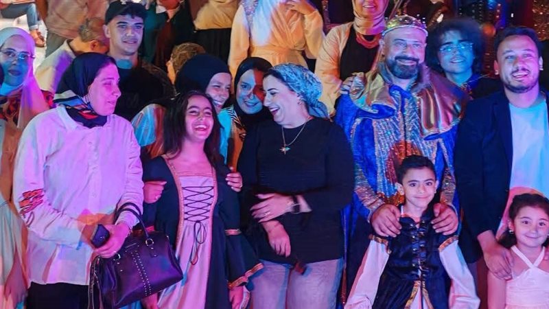إقبال جماهيري كبير في ختام عروض “ضحكة ليلى” و”السبع غربان” بالمسرح الروماني بالمنصورة (صور)