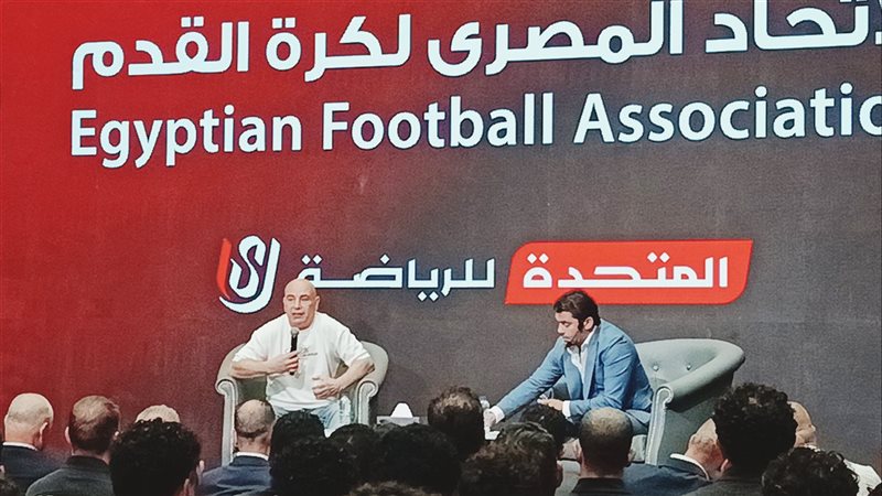 “أتعامل بما يرضي الله”، حسام حسن يتحدث عن حمزة عبد الكريم ومحمد صلاح
