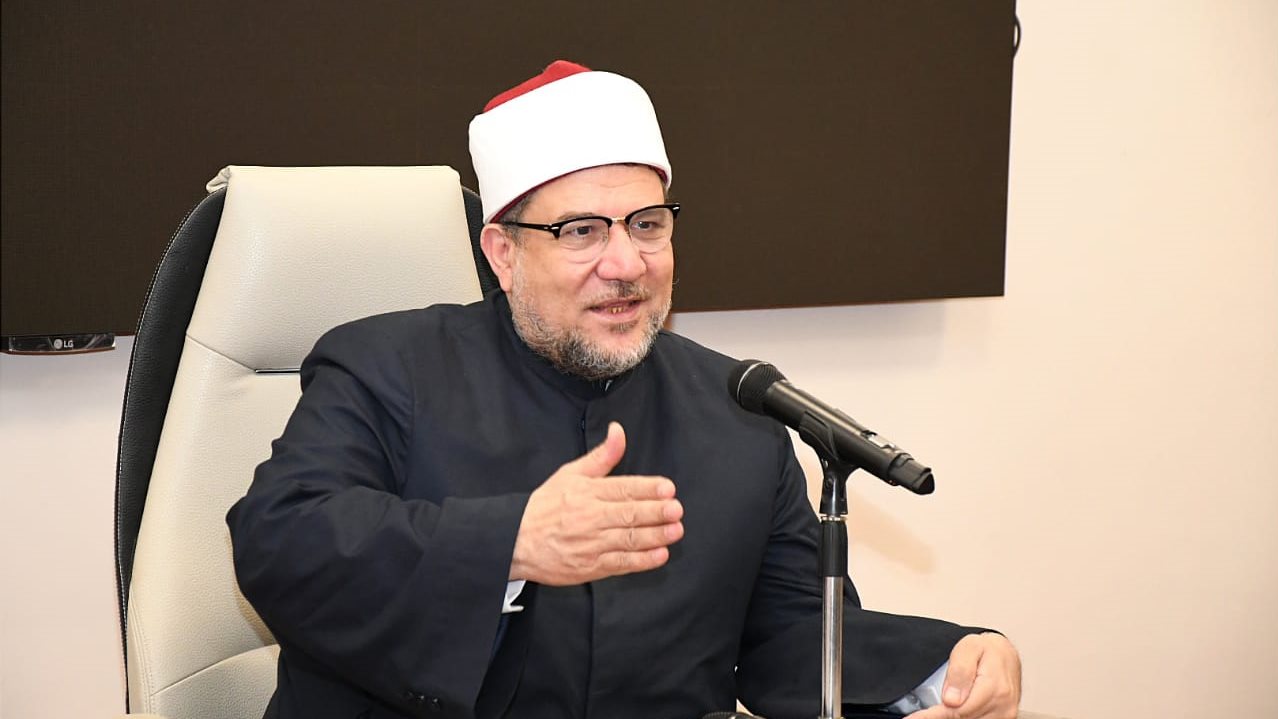 وزير الأوقاف السابق: كلمة طائشة قد تهدِم أسرة أو تُغرق دولة في أزمة