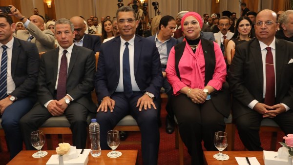 حين تتحول الحكاية إلى أثر.. محافظ البحر الأحمر يدعم رسالة الفن في بناء الوعي