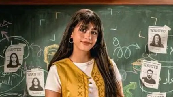 متمردة وشقية.. ملامح شخصية ياسمينا العبد في “50/50”