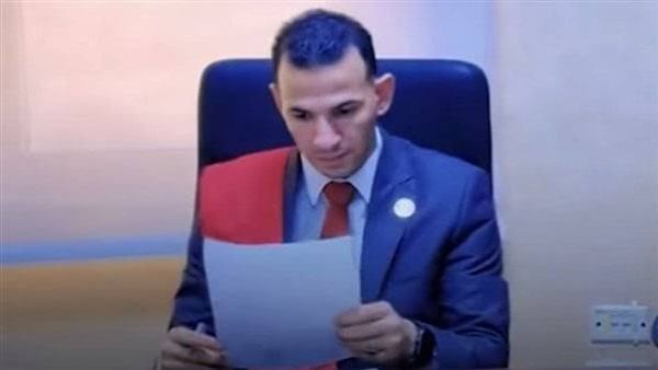 نظر طلب رد المحكمة في قضية محاكمة المستشار المزيف.. السبت