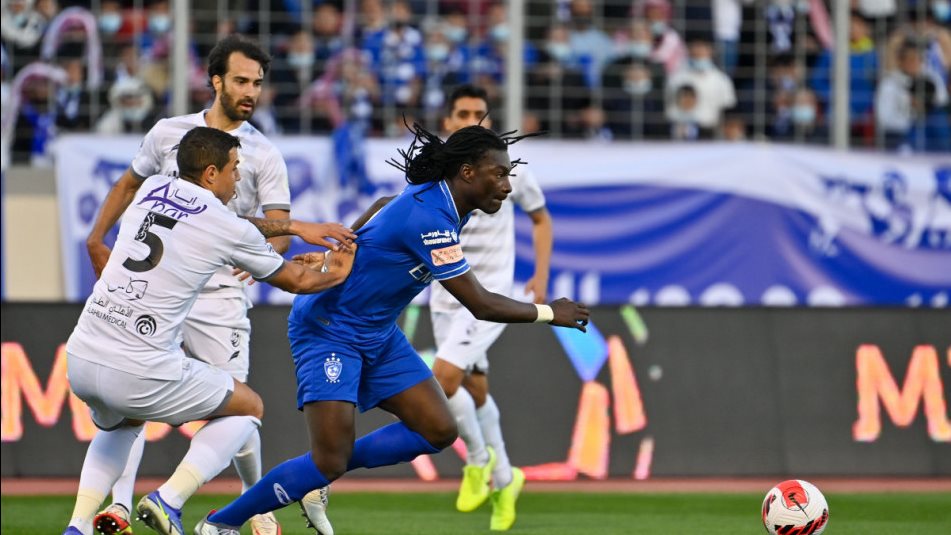 جولة كتبت التاريخ وأسقطت البطل.. الهلال يطارد رقم الأهلي والاتحاد يشعل الدوري السعودي