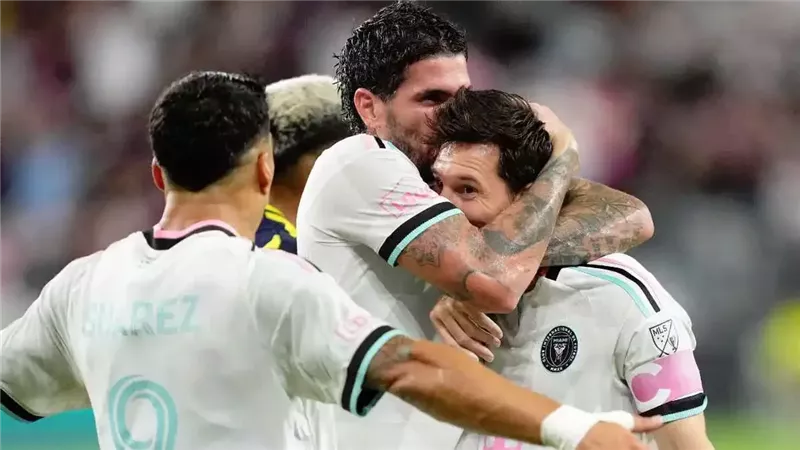 بهدف خرافي، ميسي يقود إنتر ميامي للتعادل مع ناشفيل بالدوري الأمريكي (فيديو)