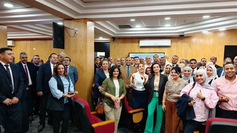بمشاركة 440 متدربا، ميناء القاهرة الجوي ينفذ برنامجا تدريبيا للعاملين بالخدمة المميزة