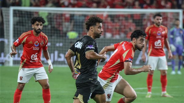 طلب عاجل من الأهلي بشأن مباراتي الزمالك وبيراميدز.. ورابطة الأندية تخاطب اتحاد الكرة