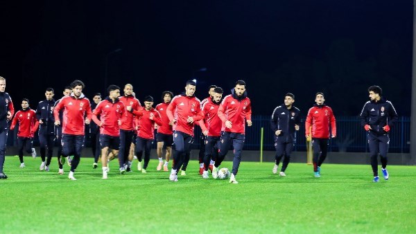 إعلامي: قلق جمهور الأهلي مبرر.. وعموتة لازم يساعد نفسه بسرعة أمام أبو قير