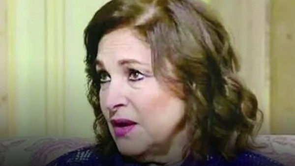 لا أرحب بمكالمة من أي زميل.. سبب اعتزال نادية رشاد الفن