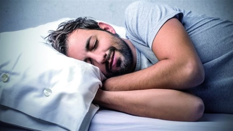 دراسة: زيادة مدة النوم قد تحميك من مخاطر 83 مرضًا منها قصور القلب والخرف والرعاش