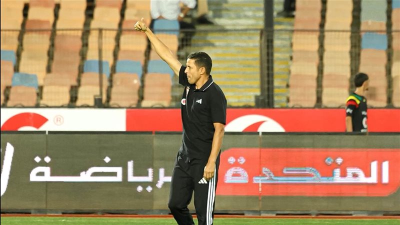 قرار جديد من عموتة لتجهيز لاعبي الأهلي خلال التوقف الدولي