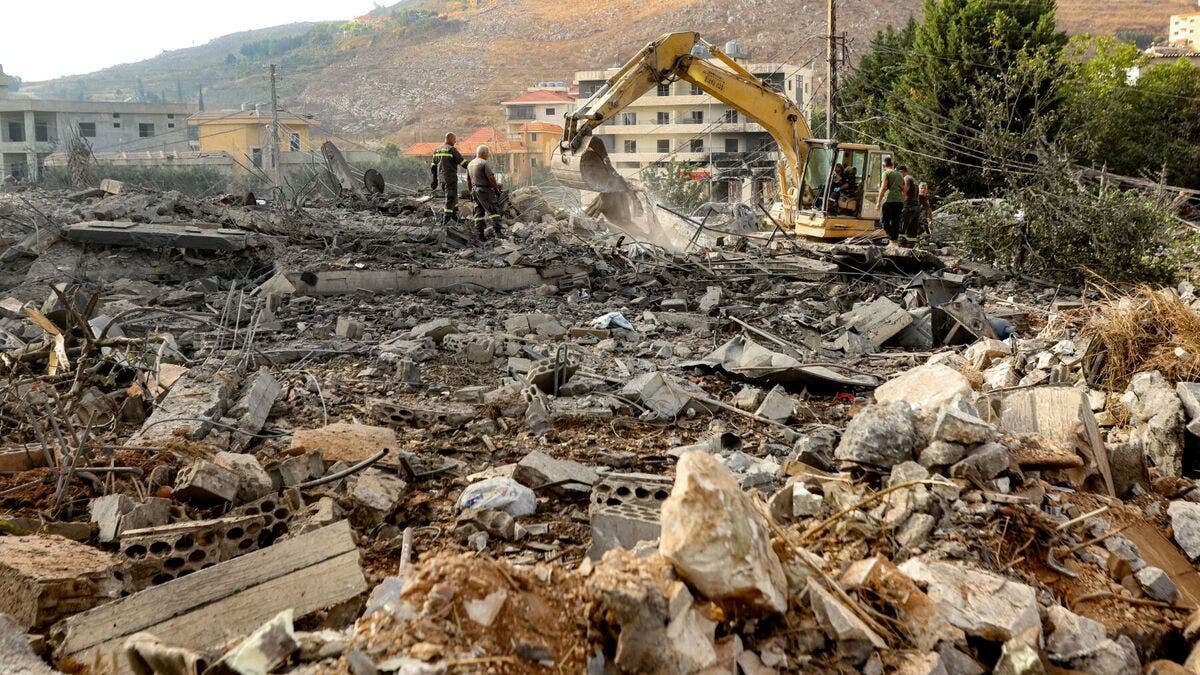 رئيس لبنان: قتل النساء والأطفال يقوض جهود وقف التصعيد في الجنوب