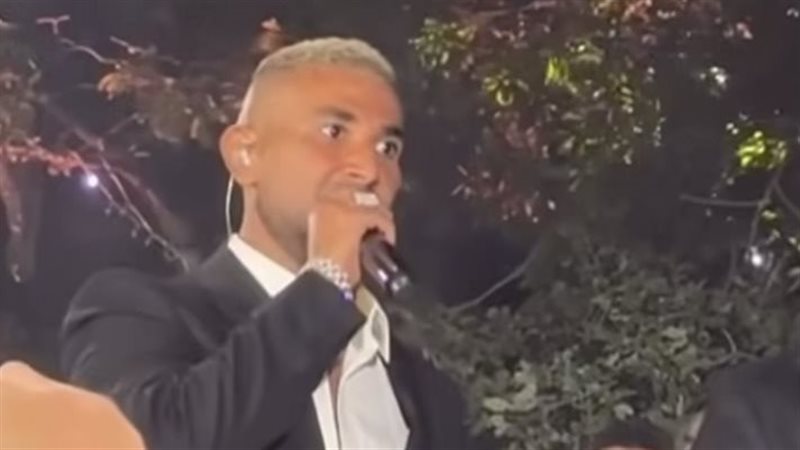 أحمد سعد يشعل حفل زفاف نجل جوليا بطرس وطلب خاص من “أم العريس” للفنان (فيديو)