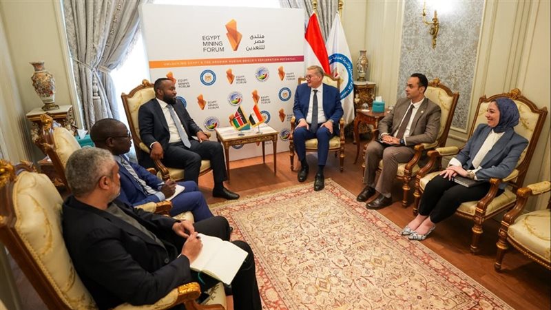 بدوي يبحث مع وزيري التعدين في كينيا وتنزانيا تعزيز التعاون وتوطين الصناعات التعدينية