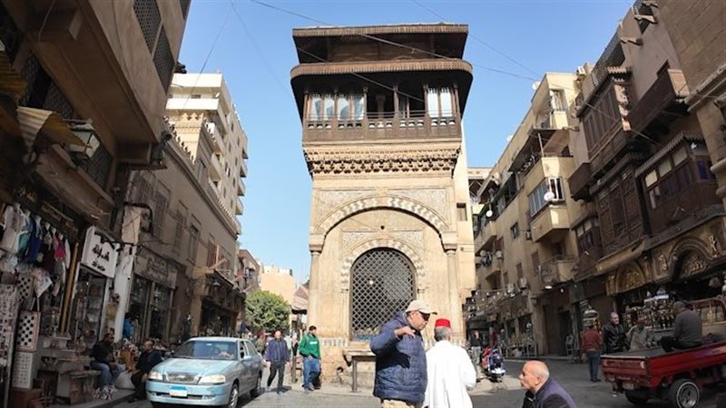 سبيل وكتاب عبد الرحمن كتخدا، عمارة تجمع الماء والعلم والزخرفة بشارع المعز (فيديو)