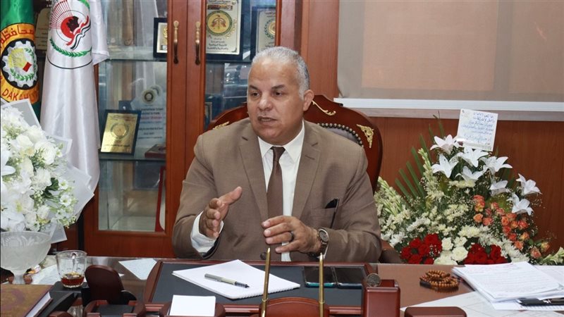 وكيل “التعليم” بالدقهلية يكشف سبب نقل طلاب «ميت الفرماوي»: تجميع طلاب الثانوية بمدارس محددة