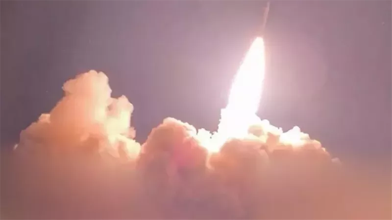 الحرس الثوري يعلن مقتل طيارين وأفراد أطقم فنية جوية بهجوم صاروخي على حظائر طائرات أمريكية بالأردن