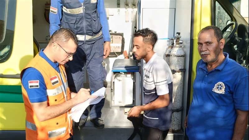 أمانة لا تقدر بثمن، مسعف وسائق يعيدان 115 ألف جنيه وهاتف آيفون لصاحبه بعد حادث بالقليوبية