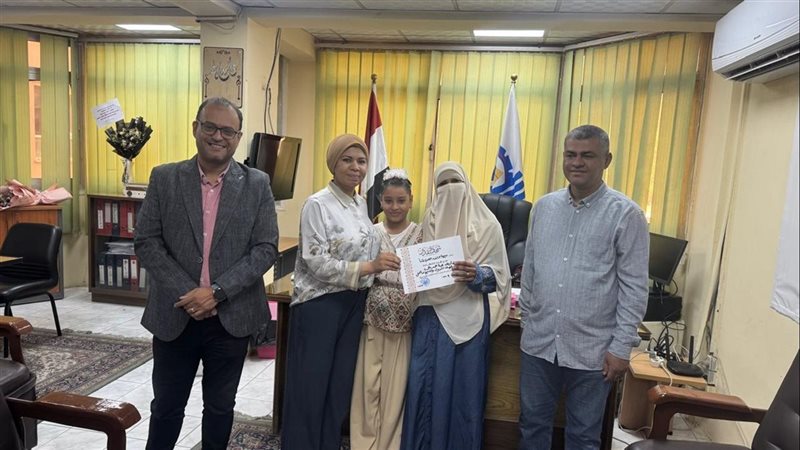 صحة قنا تُكرم المتميزين من الفرق الطبية بوحدات الرعاية الأساسية
