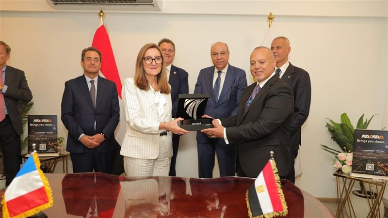 خلال فعاليات معرض العلمين، مصر للطيران للصيانة تتسلم شهادة الجودة العالمية “AS9110”