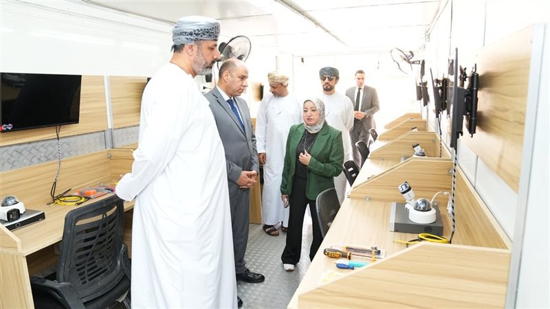 وزير العمل يستعرض تجربة مصر في التدريب والحماية الاجتماعية أمام نظيره العُماني