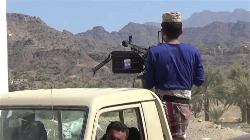 الحكومة اليمنية تتصدى لتهديدات الحوثيين.. ومعارك الساحل الغربي تقترب من باب المندب