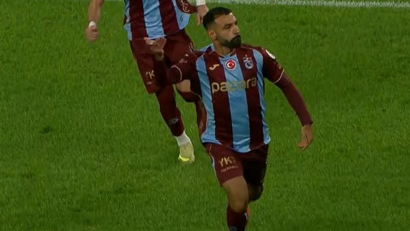 محمد صلاح يسجل الهدف الأول لطرابزون في مرمى جالطة سراي (فيديو)