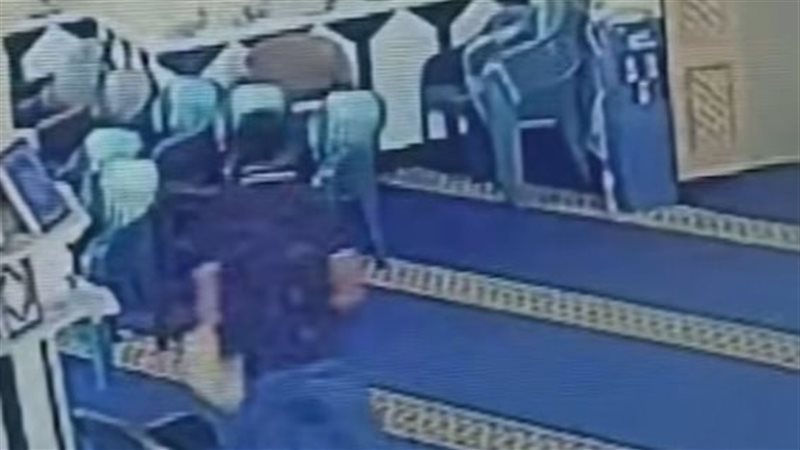 جهود أمنية تلاحق “لص بيت الله” بعد سرقة صندوق تبرعات بمسجد في زفتى
