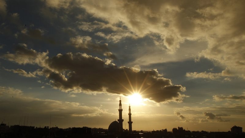 مواقيت الصلاة، موعد أذان الفجر اليوم الإثنين في القاهرة والمحافظات
