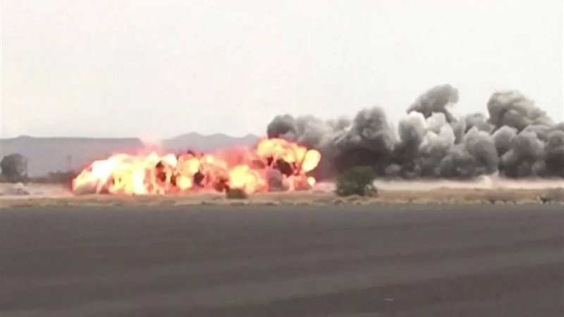 عشرات الغارات الجوية على مواقع حوثية في اليمن